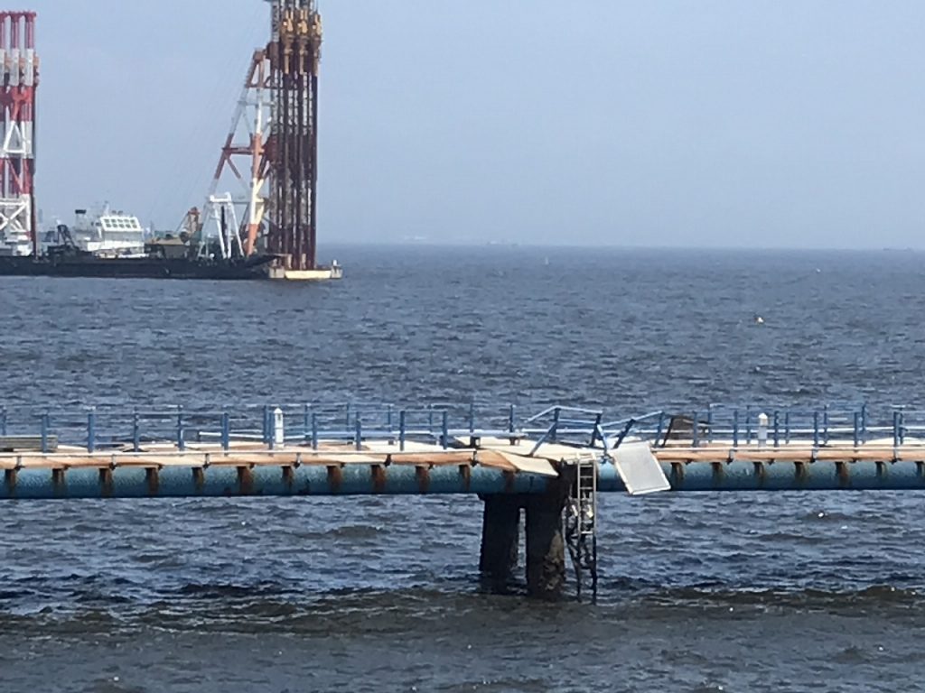 本牧海釣り施設の沖桟橋の復旧状況